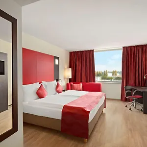 Hotel Ramada Encore By Wyndham Geneva Carouge